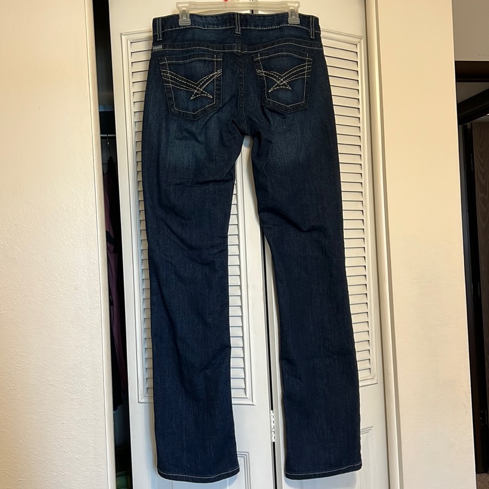 Cinch Ada. Size: 30/9XL.